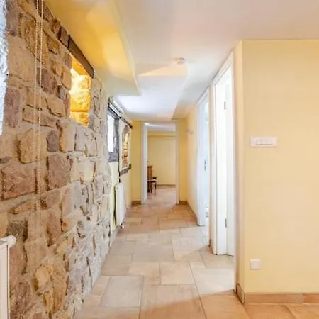 Court Sejour Apartmán Houssen